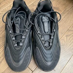 Women’s Oswego adidas sneakers